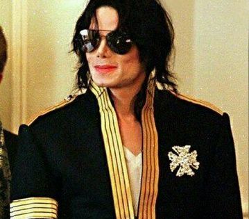 117 DAY - #MichaelJackson - @O4.O9