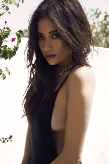 ' (5) - x-The exotic Shay Mitchell