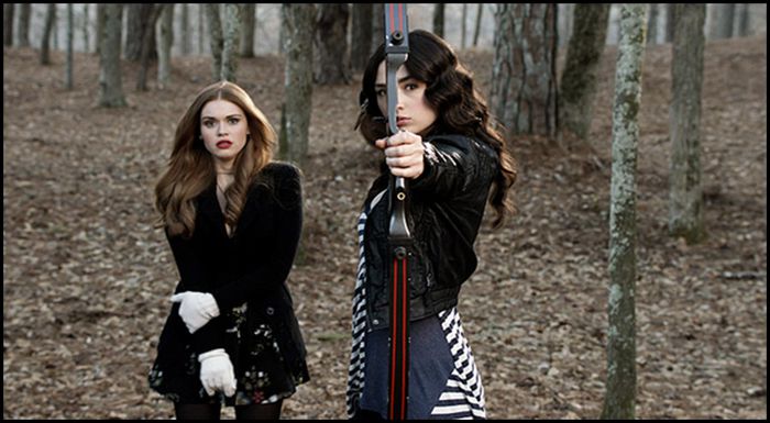 -*se trezește* Tu ai dormit? Ți-am spus să mă trezești să stau și eu de pază