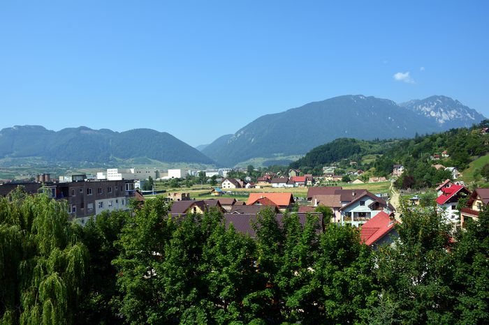 DSC_5818 - Orasul Zarnesti si Piatra Craiului