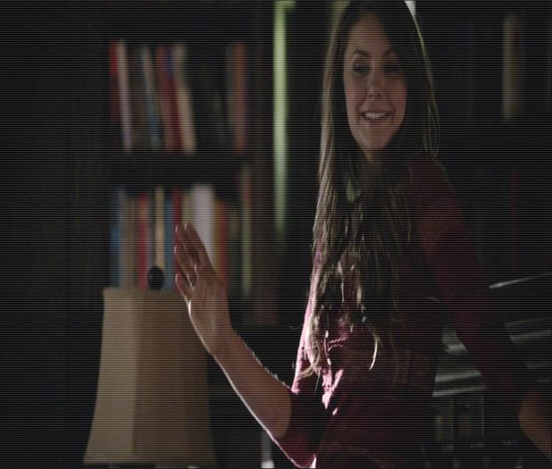 ☾wayward✧daughter❥;. # se așează lângă el și-i ia cojile cu scobitoarea =))))) -Ilie.