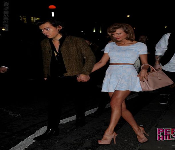 　　❝ the100q`s favourite relationship is HAYLOR - you have to shake it off - GAME 001