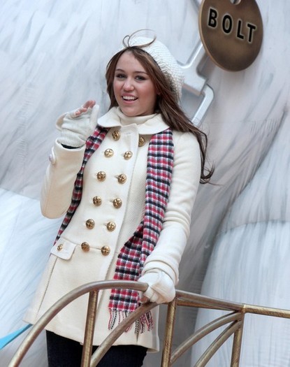 10375493_NGQBVYRMR - Miley Cyrus