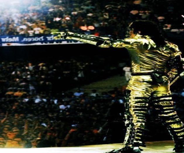 129 DAY - #MichaelJackson - @16.O9