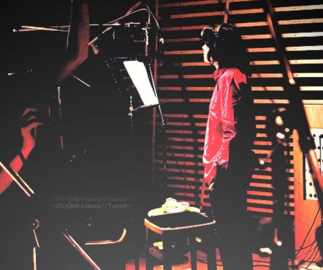 143 DAY - #MichaelJackson - @3O.O9