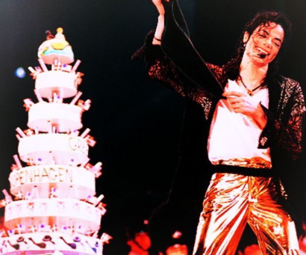 154 DAY - #MichaelJackson - @12.1O