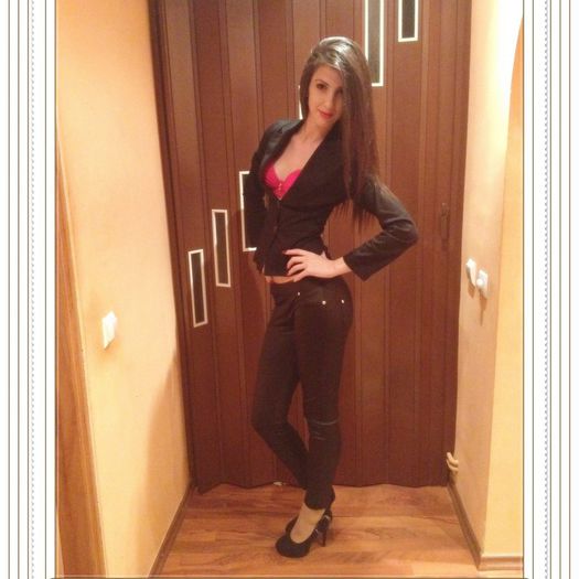 Dar eu sunt noua ta secretara. Adelina printesa din Miami
