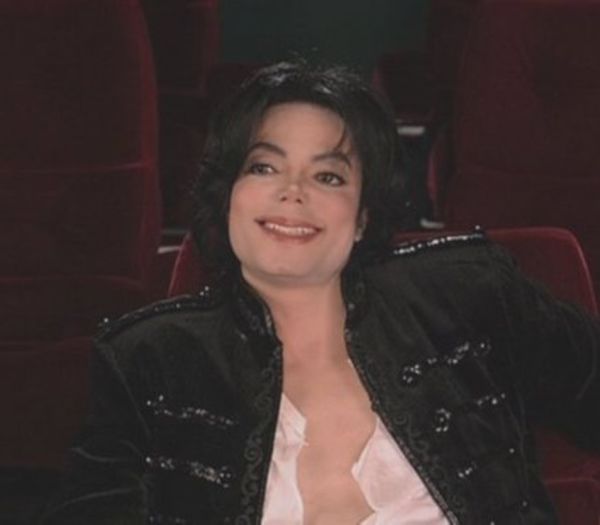 212 DAY - #MichaelJackson - @O8.12