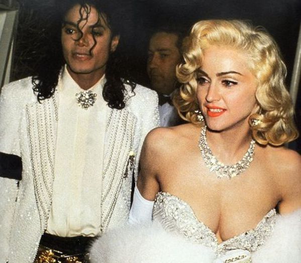 226 DAY - #MichaelJackson - @22.12