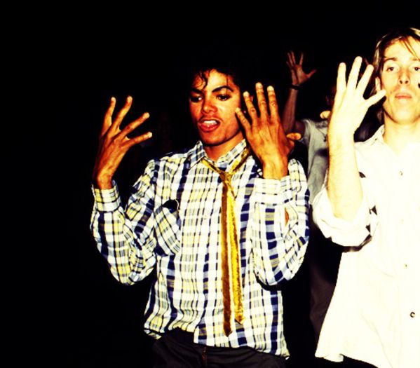24O DAY - #MichaelJackson - @O5.O1