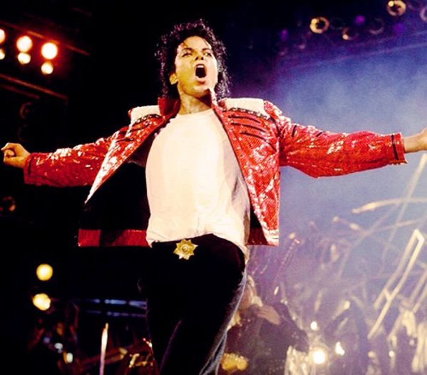 243 DAY - #MichaelJackson - @O8.O1