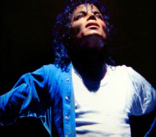 267 DAY - #MichaelJackson - @O1.O2