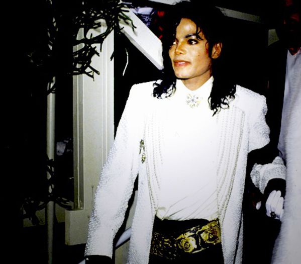 286 DAY - #MichaelJackson - @2O.O2