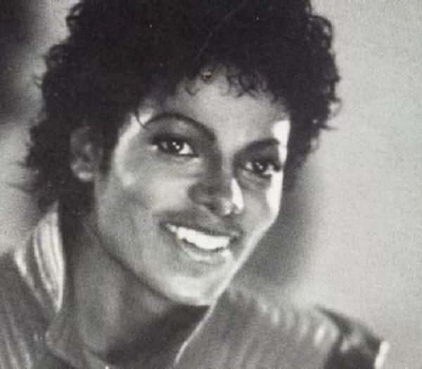 287 DAY - #MichaelJackson - @21.O2