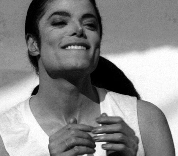 3OO DAY - #MichaelJackson - @O6.O3