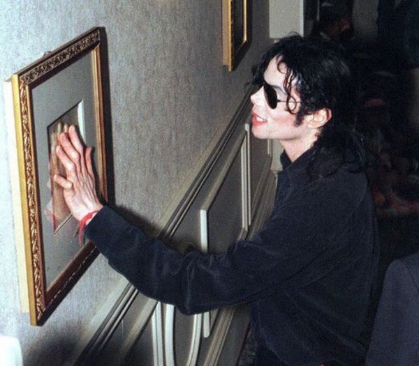 327 DAY - #MichaelJackson - @O3.O4