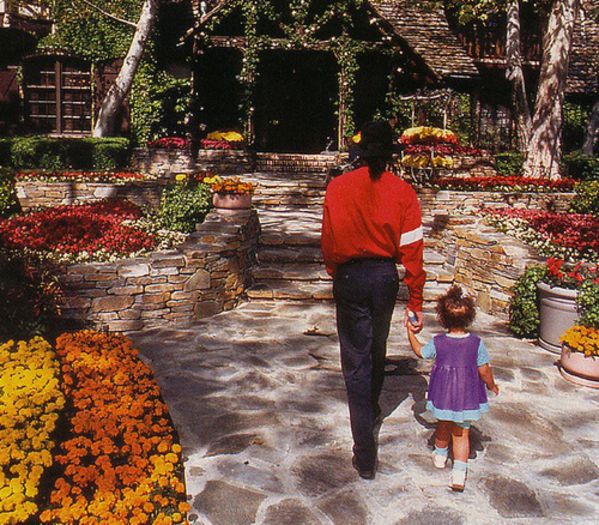 364 DAY - #MichaelJackson - @1O.O5