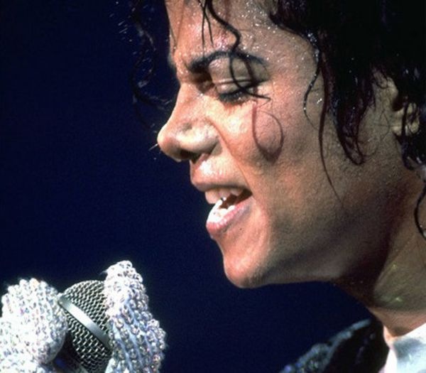 374 DAY - #MichaelJackson - @2O.O5