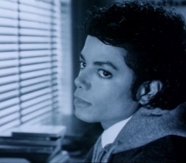 398 DAY - #MichaelJackson - @13.O6
