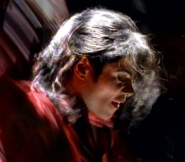 417 DAY - #MichaelJackson - @O2.O7