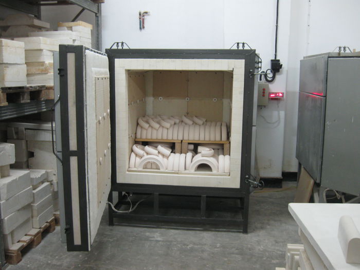 Picture 069; cuptor pentru ceramica  1000 l, temperatura maxima 1100 C
