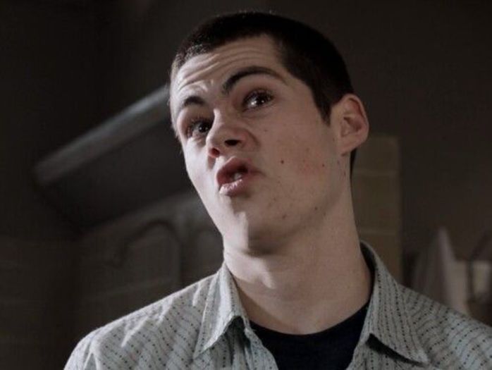 De fapt Stiles