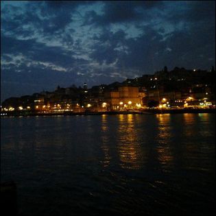 　↘ PortugueseKing ↙ = > @Porto. ♥