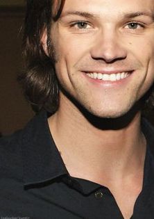 0ca3afe53fe69e91fda1850b6a9a5b76 - x-The mysterious Jared Padalecki