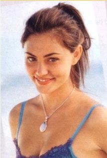 Cleo - PHOEBE TONKIN