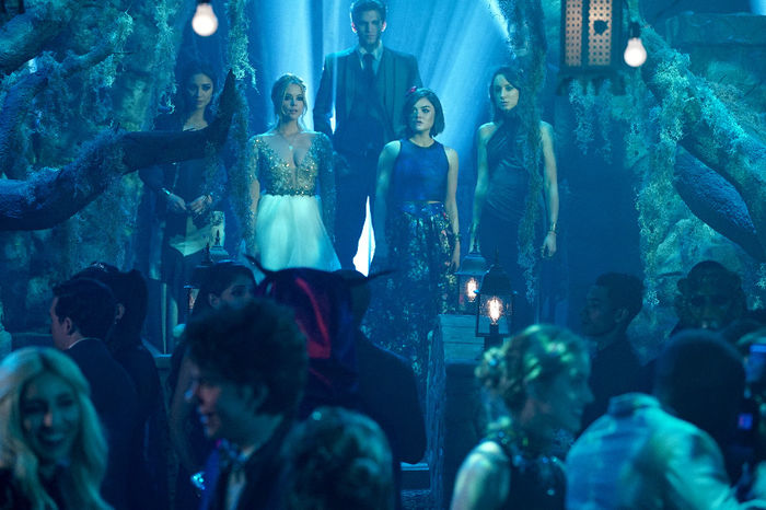  - Pretty Little liars