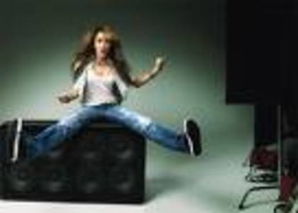 CA0T2FCH - miley cyrus photo shoot 1