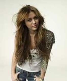 ESLAXHEUTCDQKSVDDJG - miley cyrus photo shoot 2