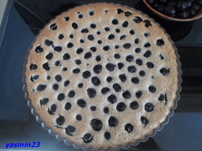tarta cu cirese negre