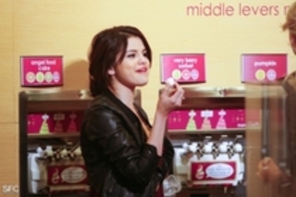 10298205_TRFQZKBJF - toate pozele mele cu selena gomez