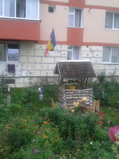gradina intre blocuri