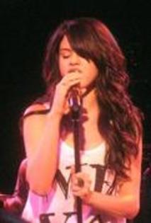 10308344_OJBMPXIDL - toate pozele mele cu selena gomez