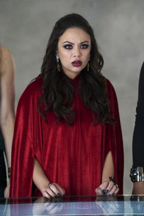  - Pretty Little liars