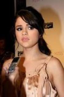 10308419_JDPIWUZGB - toate pozele mele cu selena gomez