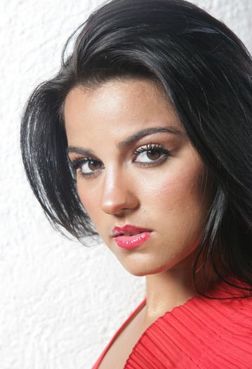 2 - MAITE PERRONI4