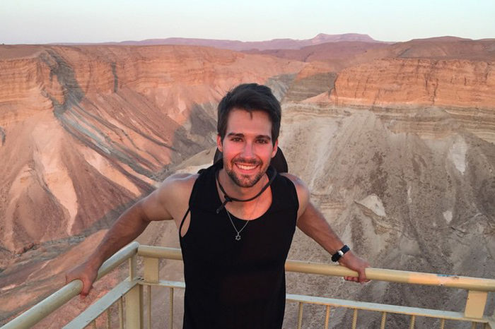 James Maslow - 10 motive pentru care il iubim pe vedeta ta preferata