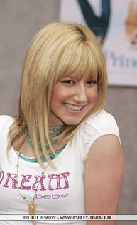 8 - ASHLEY TISDALE LA ICE PEINCESS