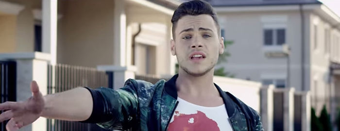 bandicam 2015-08-10 13-29-40-445 - 01 - Ilegal