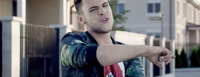 bandicam 2015-08-10 13-31-39-112 - 01 - Ilegal