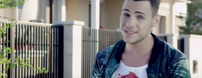 bandicam 2015-08-10 13-35-21-832 - 01 - Ilegal