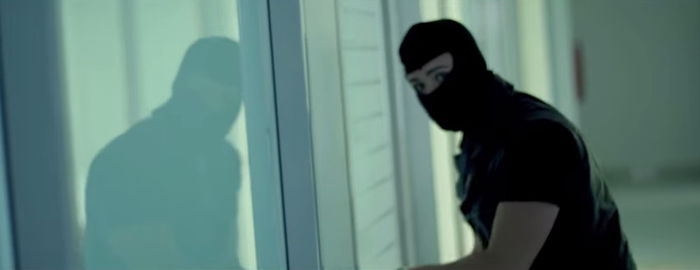 bandicam 2015-08-10 13-35-29-628 - 01 - Ilegal