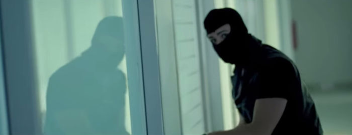 bandicam 2015-08-10 13-35-29-744 - 01 - Ilegal