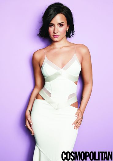 3 - DEMI LOVATO PHOTOSHOOTS 1