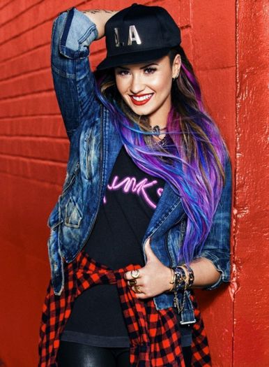 7 - DEMI LOVATO PHOTOSHOOTS 1