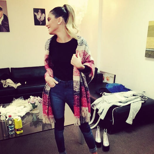 bandicam 2015-08-11 13-55-04-896 - 01 Martina