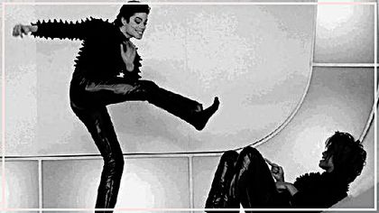 ☾ Videoclipul piesei "Scream", cu sora sa Janet, a fost cel mai scump clip din istorie costând peste - my pure guardian angel Michael